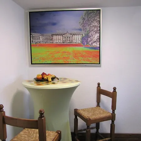Hugo37 Am Bergpark Apartment *